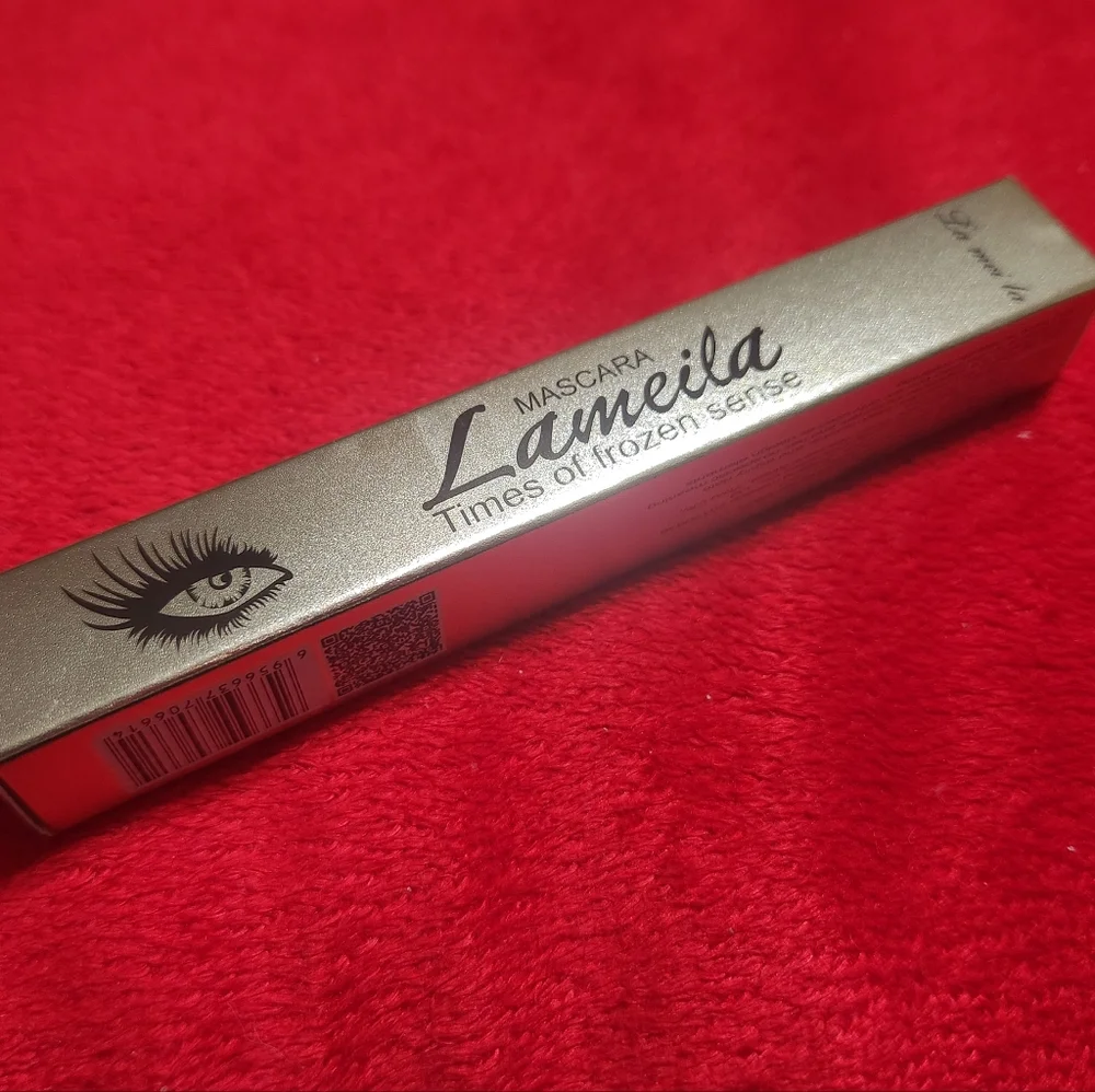 BNWT Miss Rose Lameila Mascara